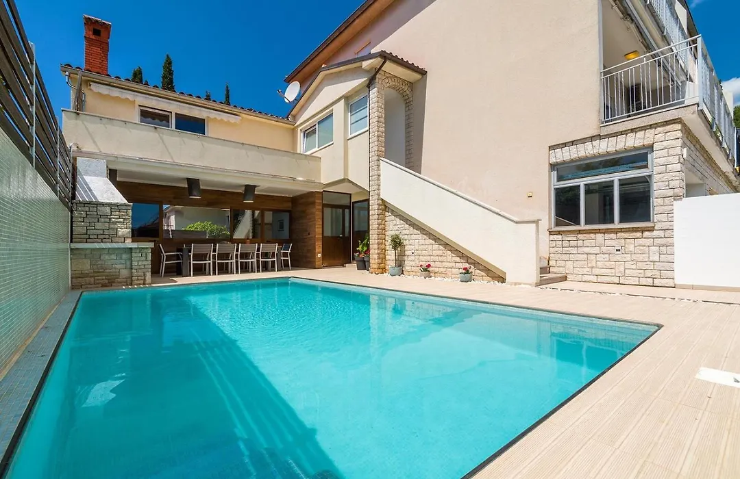 Villa Suton-1
